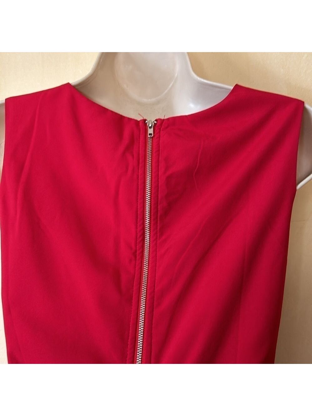 She and Sky red laser cut sleeveless mini size S - Picture 7 of 10